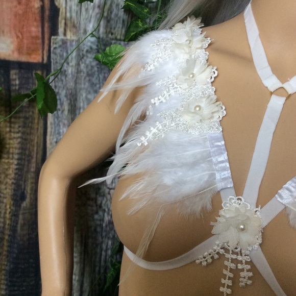 🎀 2PC WHITE FEATHER BRIDE WEDDING BOHO FRINGE BOHO FESTIVAL HAIR CLIP BRA COVER - Picture 5 of 6